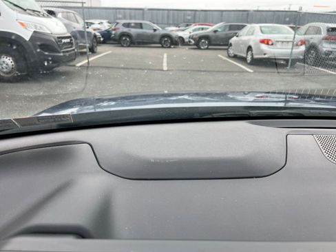 Used 2025 Kia K4 LXS image 33