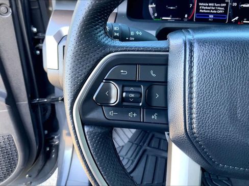 Used 2024 Toyota Tacoma TRD Off-Road AWD/4WD image 20
