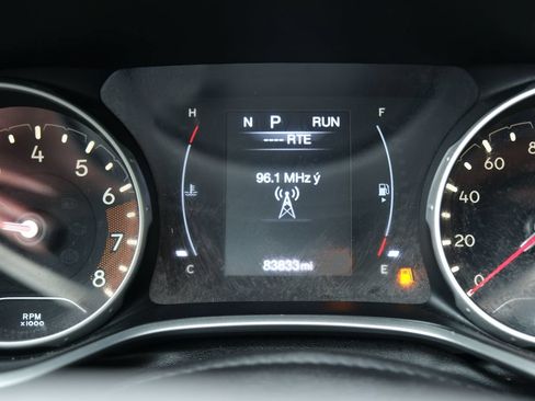 Used 2020 Jeep Compass Latitude AWD/4WD image 4