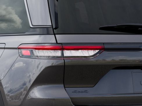 New 2026 Jeep Grand Cherokee Altitude AWD/4WD image 35
