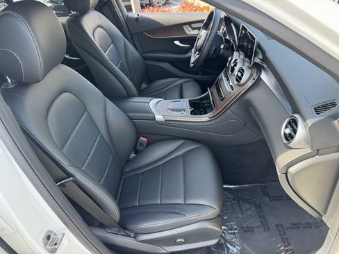 Used 2022 Mercedes-Benz GLC 300 image 6