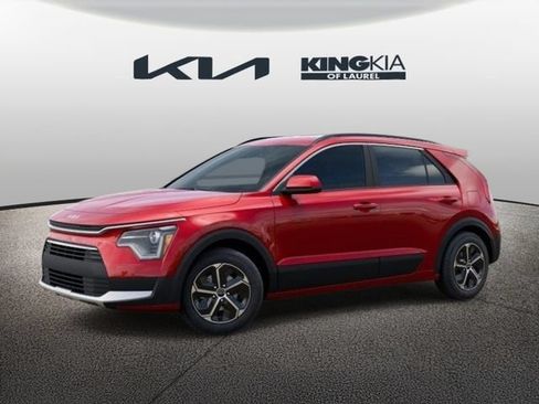 Used 2026 Kia Niro LX FWD image 3