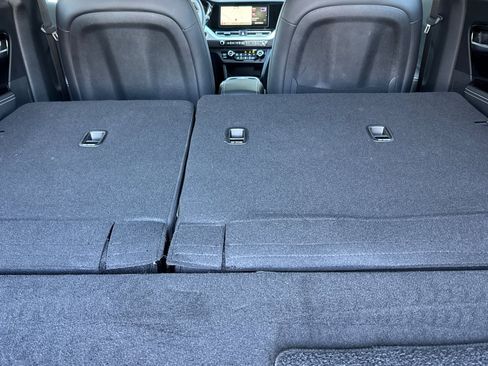 Used 2022 Kia Niro EX image 17