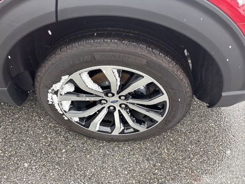 Used 2025 Ford Explorer ST-Line image 6