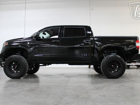 Used 2014 Toyota Tundra SR5 w/ TRD Off Road Package image 30