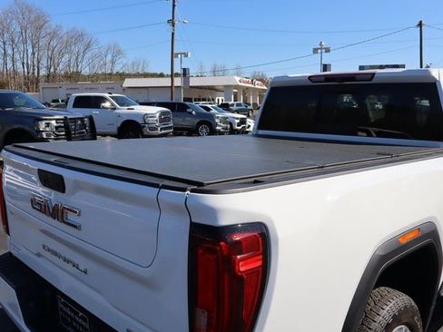 Used 2022 GMC Sierra 2500 Denali image 48