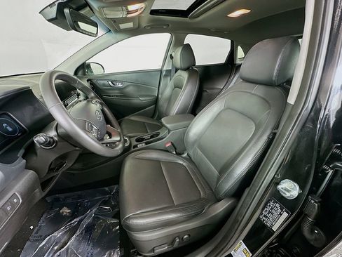 Used 2023 Hyundai Kona Limited w/ Cargo Package image 29