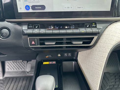 Certified 2026 Toyota Camry XLE AWD/4WD image 18