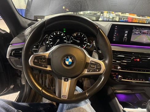 Used 2019 BMW M550i xDrive w/ Premium Package 2 image 24