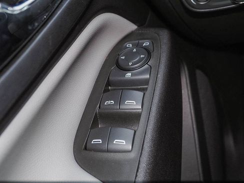 Certified 2024 Chevrolet Equinox LS w/ LS Convenience Package AWD/4WD image 24