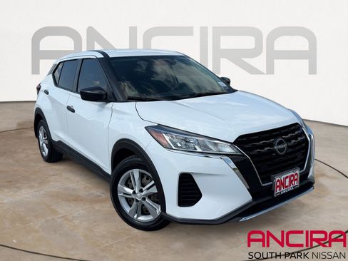 Used 2023 Nissan Kicks S FWD image 1