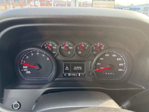 Used 2022 Chevrolet Silverado 1500 Custom image 28