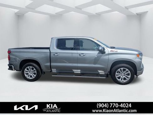 Used 2025 Chevrolet Silverado 1500 LTZ AWD/4WD image 2
