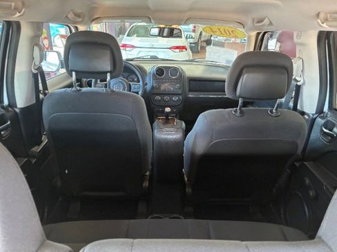 Used 2014 Jeep Patriot Sport image 8