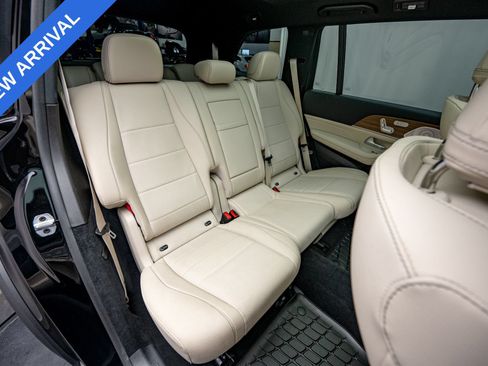 Used 2023 Mercedes-Benz GLS 450 4MATIC image 20