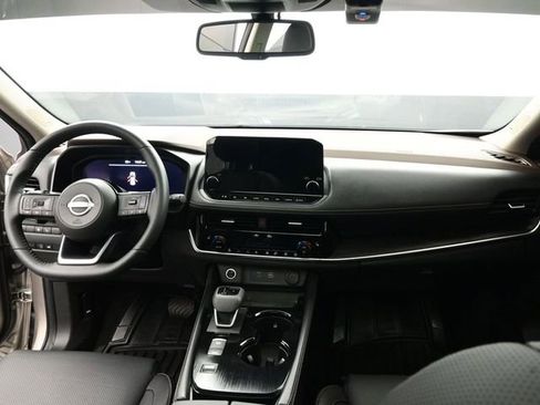 Used 2025 Mercedes-Benz GLE 350 4MATIC image 4