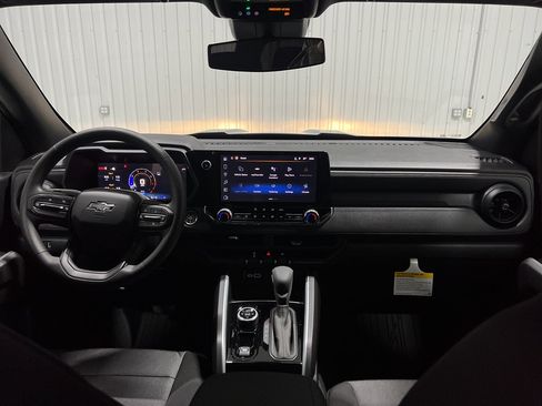 New 2026 Chevrolet Colorado Trail Boss w/ LPO, Tailgate Decal Package image 19