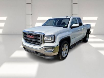 Used 2017 GMC Sierra 1500 SLE w/ SLE Value Package