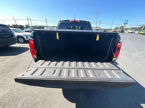 Used 2025 Chevrolet Colorado ZR2 w/ Technology Package AWD/4WD image 8