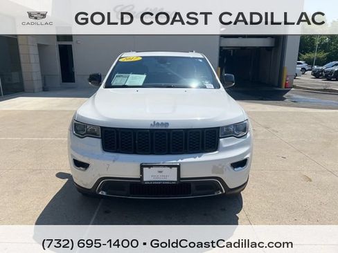 Used 2017 Jeep Grand Cherokee Limited AWD/4WD image 5