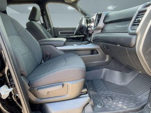 New 2025 RAM 2500 Big Horn AWD/4WD image 30