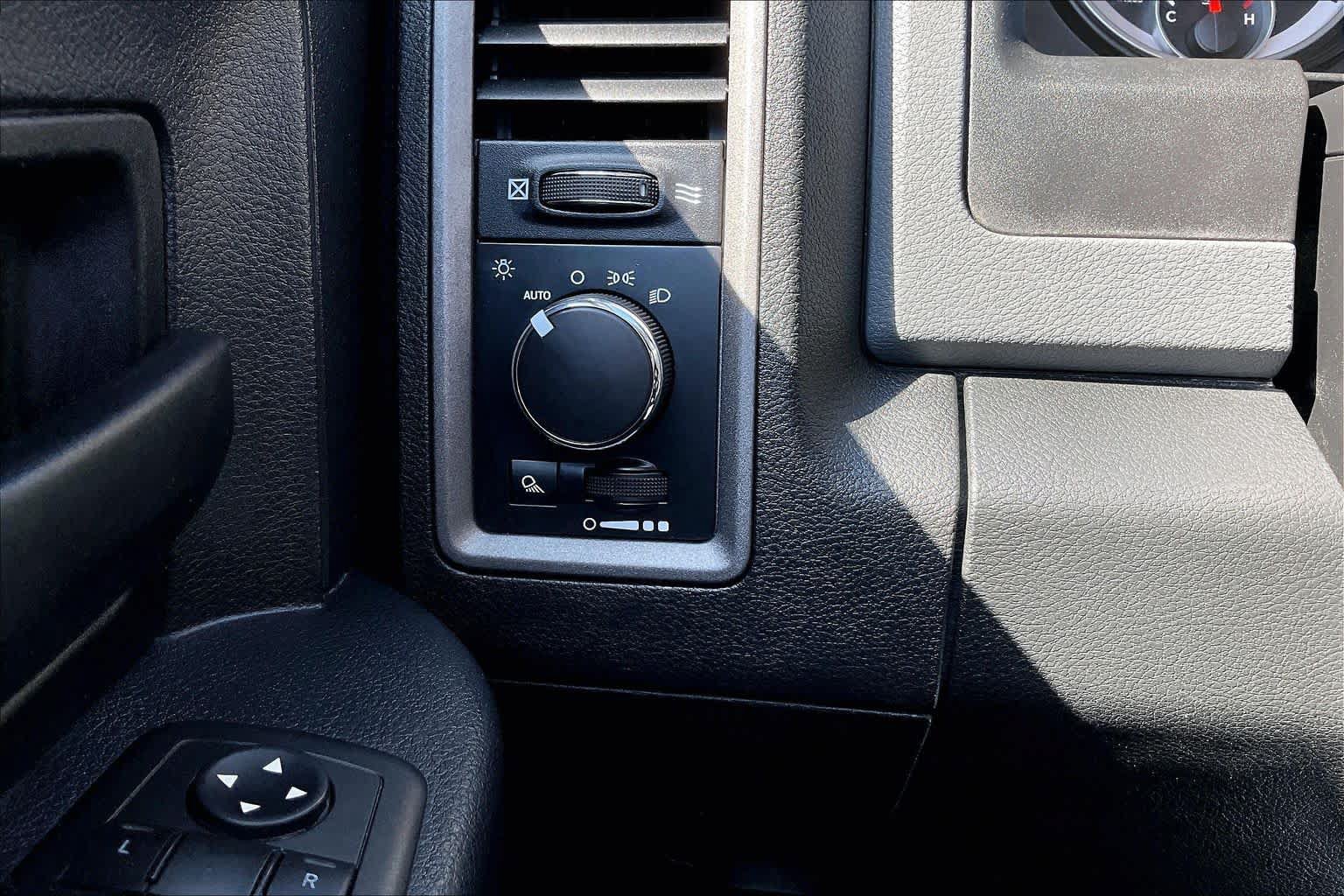 Used 2015 RAM 1500 Tradesman w/ Popular Equipment Group RWD image 35