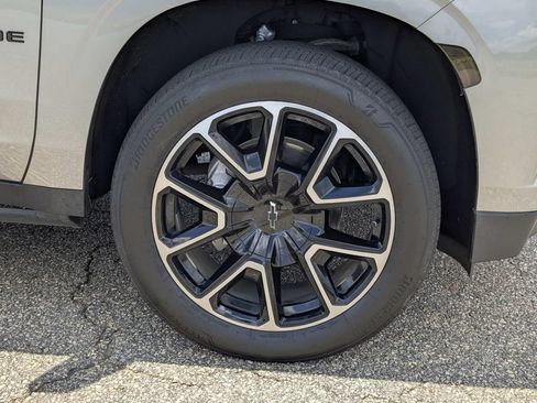 Used 2023 Chevrolet Tahoe RST w/ Luxury Package RWD image 5
