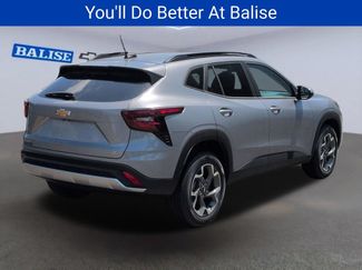 New 2026 Chevrolet Trax LT w/ Sunroof Package FWD video 3