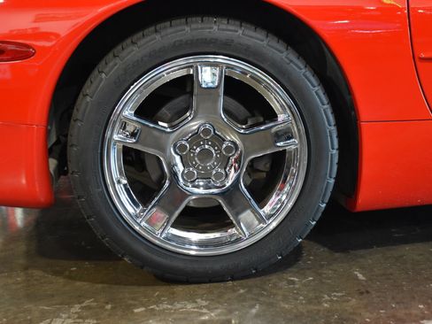 Used 1998 Chevrolet Corvette Convertible w/ Memory Pkg RWD image 48