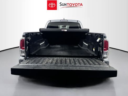 Used 2021 Toyota Tacoma TRD Sport w/ Technology Package AWD/4WD image 34