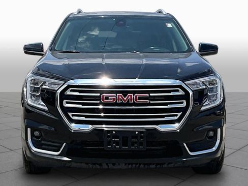 Used 2022 GMC Terrain SLT w/ Infotainment Package II FWD image 4