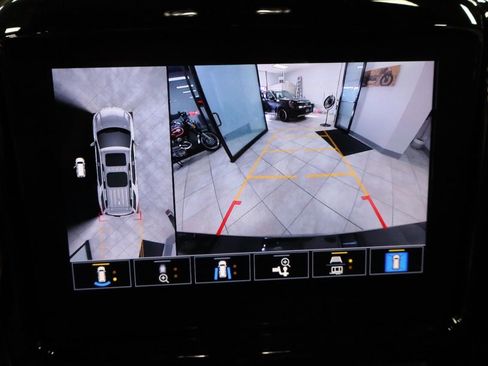 Used 2023 Chevrolet Traverse Premier w/ Redline Edition image 14