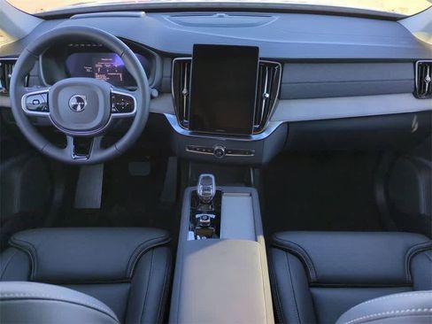 New 2026 Volvo XC90 B6 Ultra w/ Protection Package Premier image 7