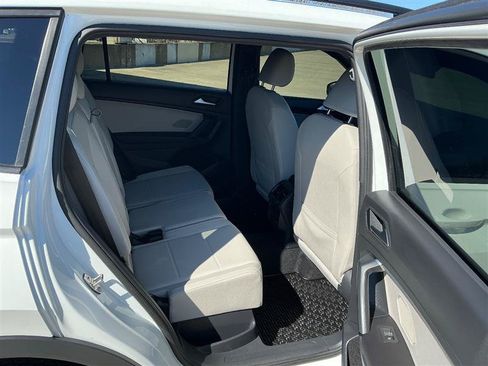 Used 2019 Volkswagen Tiguan SEL Premium R-Line AWD/4WD image 37