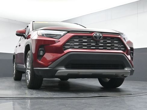 Used 2022 Toyota RAV4 Limited FWD image 21