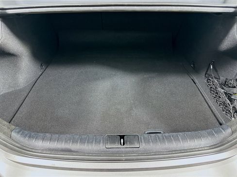 Used 2025 Genesis G70 2.5T image 27