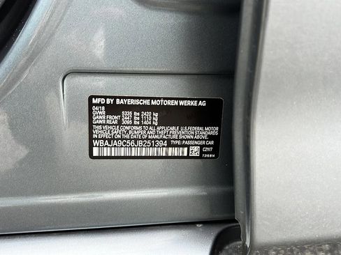 Used 2018 BMW 530e w/ Premium Package 2 RWD image 20