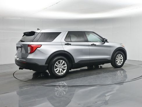 Certified 2021 Ford Explorer 2WD image 32