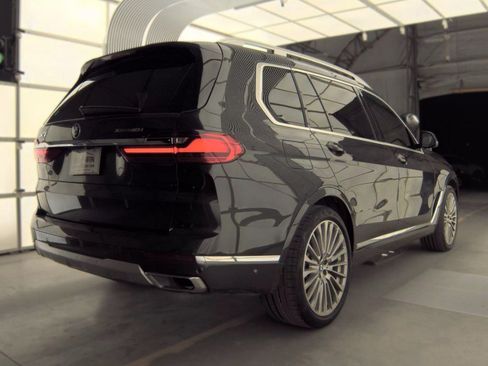 Used 2020 BMW X7 xDrive40i w/ Parking Assistance Package AWD/4WD image 2