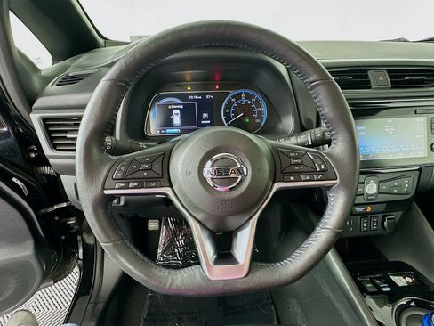 Used 2019 Nissan Leaf SV w/ SV All Weather Package FWD image 11