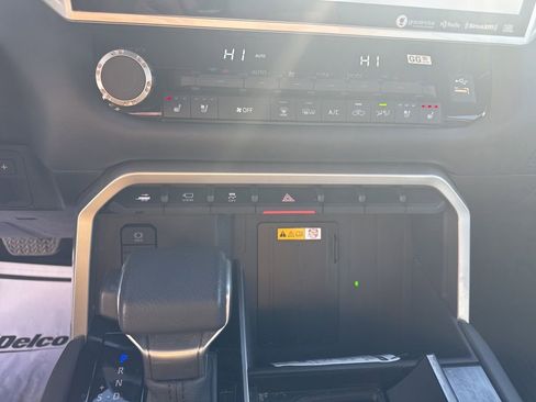 Used 2024 Toyota Tundra Platinum image 13