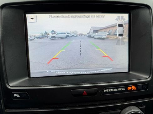 Used 2018 Ford Explorer XLT w/ Equipment Group 202A image 31