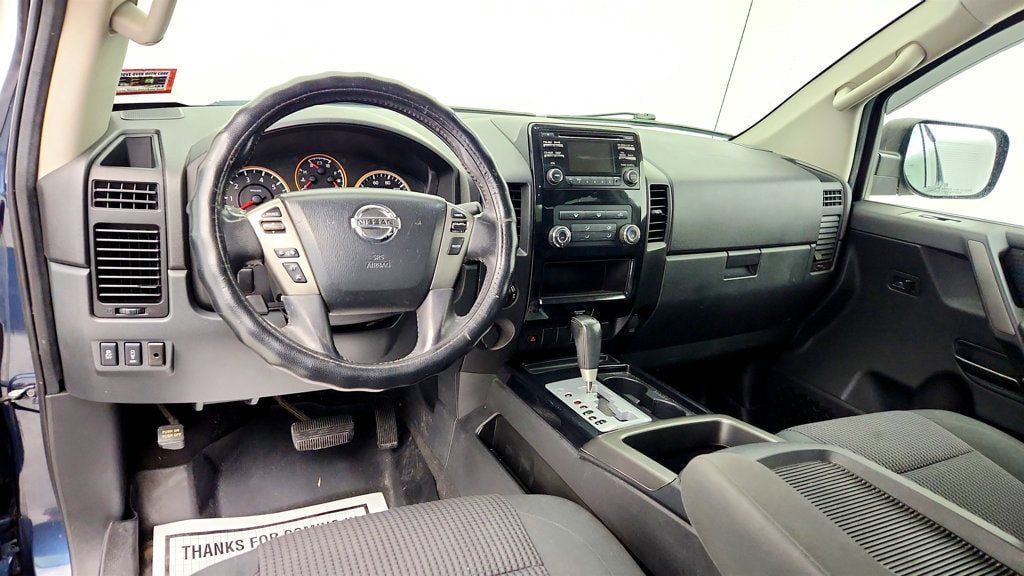 Used 2014 Nissan Titan SV w/ SV Value Truck Package AWD/4WD image 12