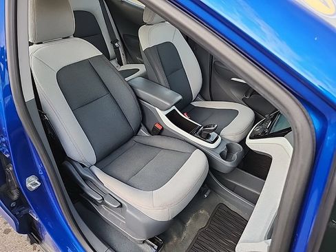 Used 2020 Chevrolet Bolt LT FWD image 32