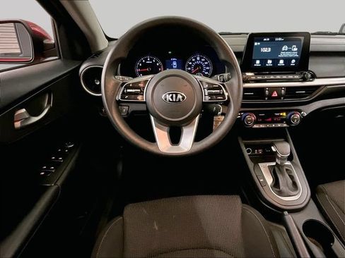 Used 2019 Kia Forte LXS FWD image 5