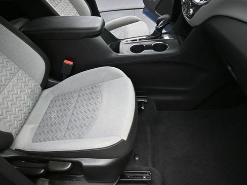 Used 2024 Chevrolet Equinox LS w/ LS Convenience Package image 26