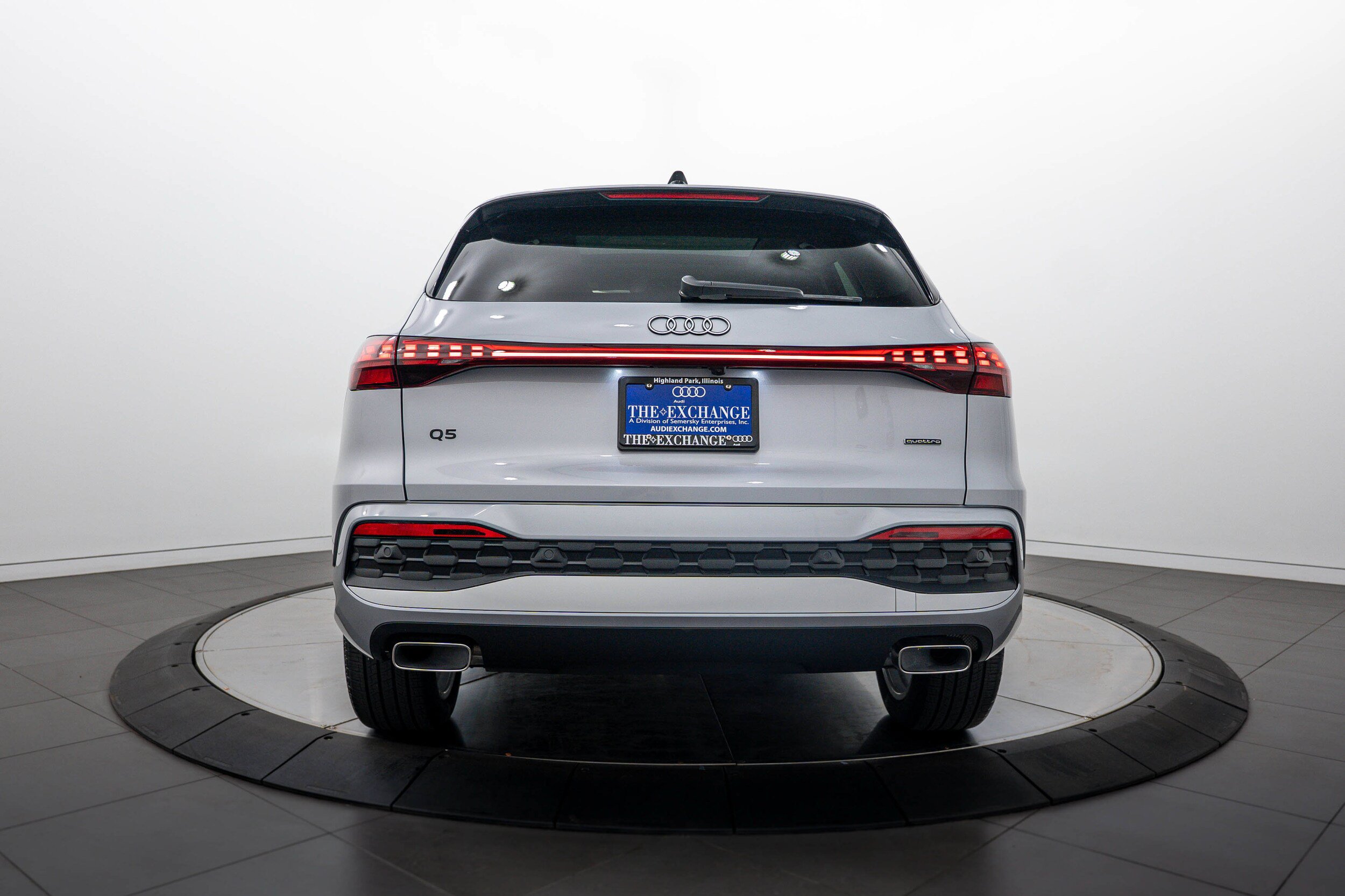 Used 2025 Audi Q5 Premium Plus AWD/4WD image 21