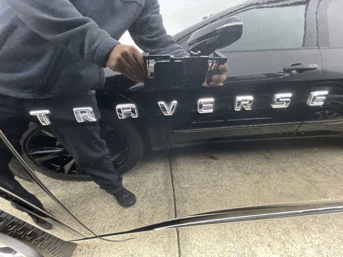 Certified 2020 Chevrolet Traverse Premier image 32