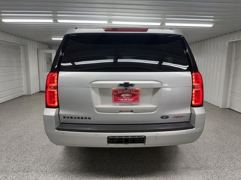 Used 2019 Chevrolet Suburban LT AWD/4WD image 6