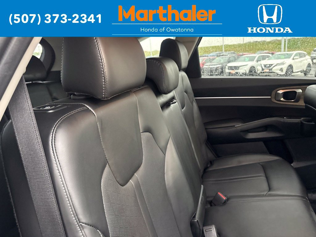 Used 2023 Kia Sorento S AWD/4WD image 19